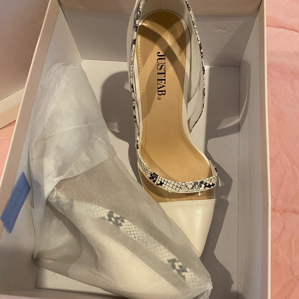 Pumps - Picture 4 of 4